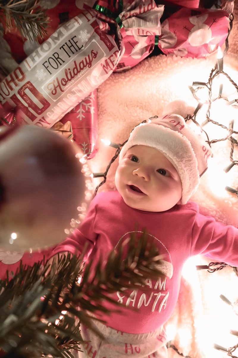 _cbooth3's tweet photo. Happy Christmas Eve Eve! https://t.co/gWBCYntnV9