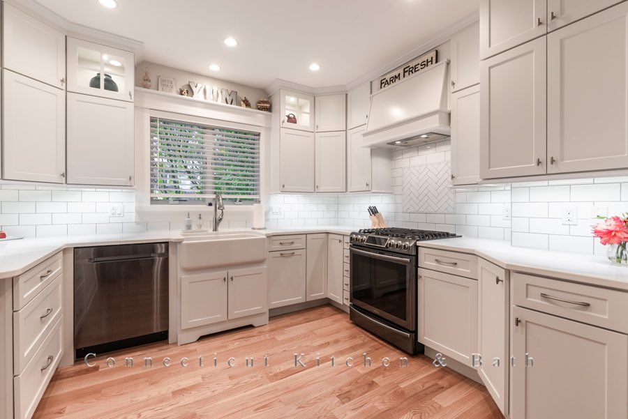 1CabinetDesign's tweet photo. #whitekitchen #carmelny https://t.co/vN3qOkesr7