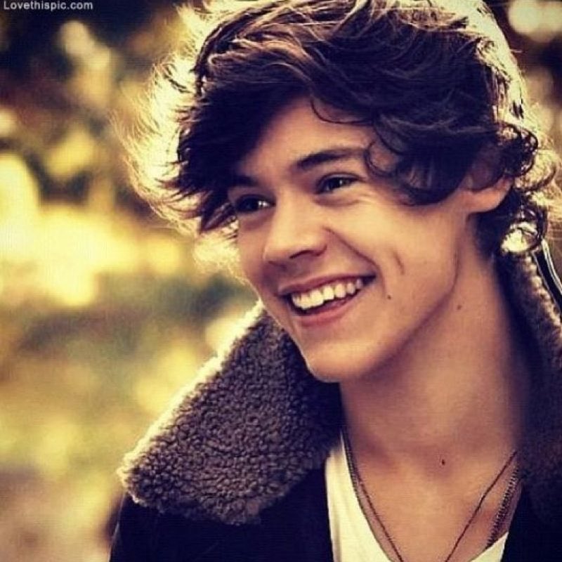 hstylespics's tweet photo. harry styles                        harry styles
      then                                     now https://t.co/ZbmJeTUK0G