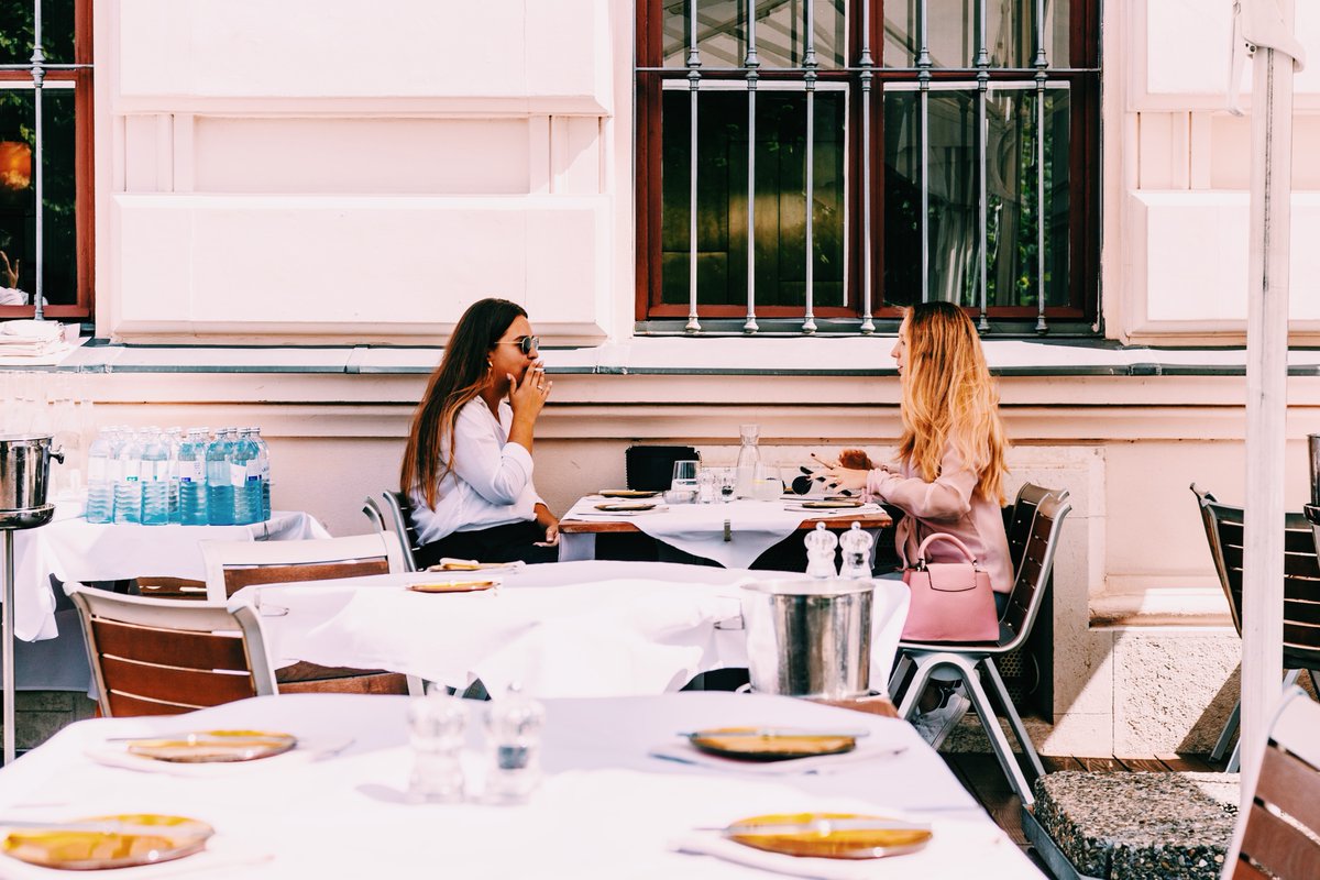 CQ_Center's tweet photo. This week's #CQChallenge for the Culturally Intelligent Leader:
Have lunch with someone this week who works in a different cultural context (e.g., different function, department, industry, region, etc.). https://t.co/xiS0Wf5yd2