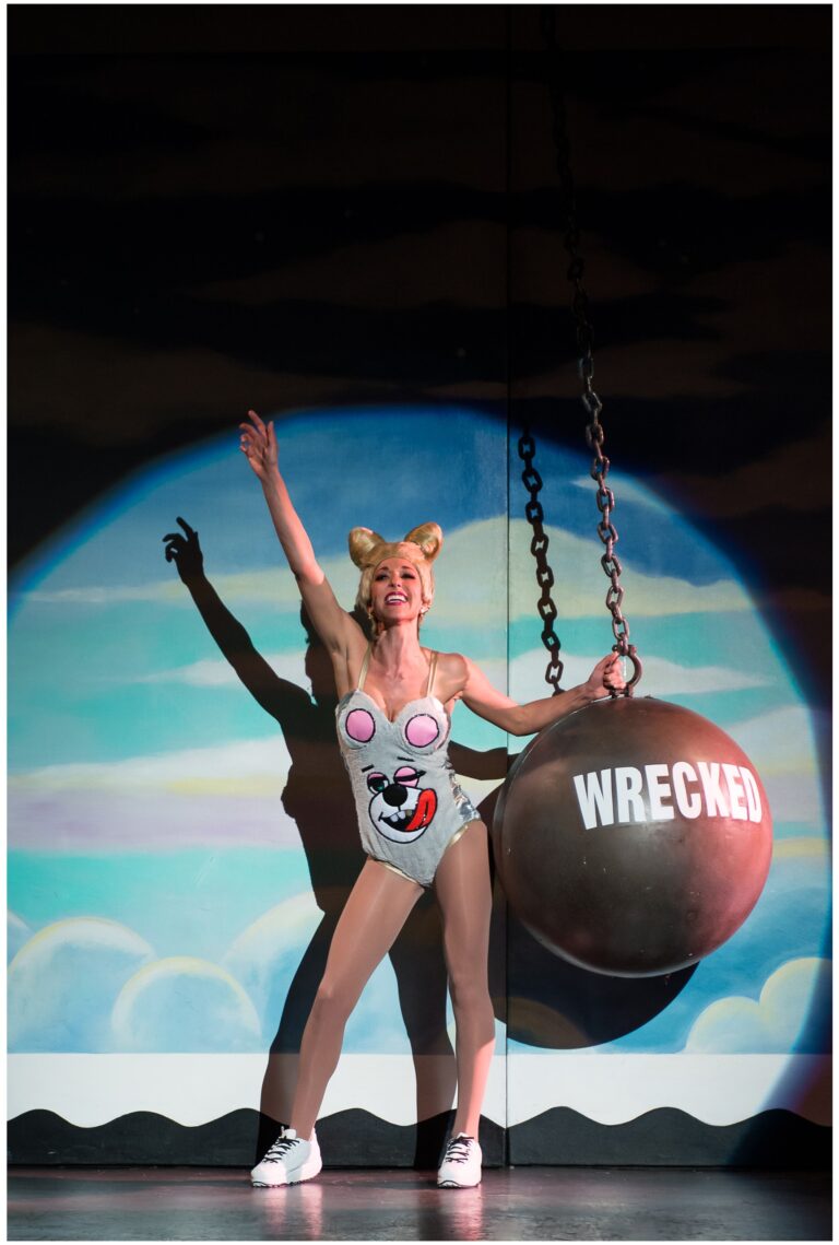 <a href="/peterhartlaub/">Peter Hartlaub</a> <a href="/LilyJaniak/">Lily Janiak</a> <a href="/annievain/">annie vainshtein</a> <a href="/BeachBlanketSF/">BeachBlanketBabylon</a> In the last episode of Babylon Gone, <a href="/LilyJaniak/">Lily Janiak</a>, <a href="/peterhartlaub/">Peter Hartlaub</a> and <a href="/annievain/">annie vainshtein</a> dig into what the loss of <a href="/BeachBlanketSF/">BeachBlanketBabylon</a> means for S.F. and bring back the <a href="/sfchronicle/">San Francisco Chronicle</a>'s "Question Man" feature. 

Spotify: open.spotify.com/show/0aACoGRcm…
Apple: podcasts.apple.com/us/podcast/dat…