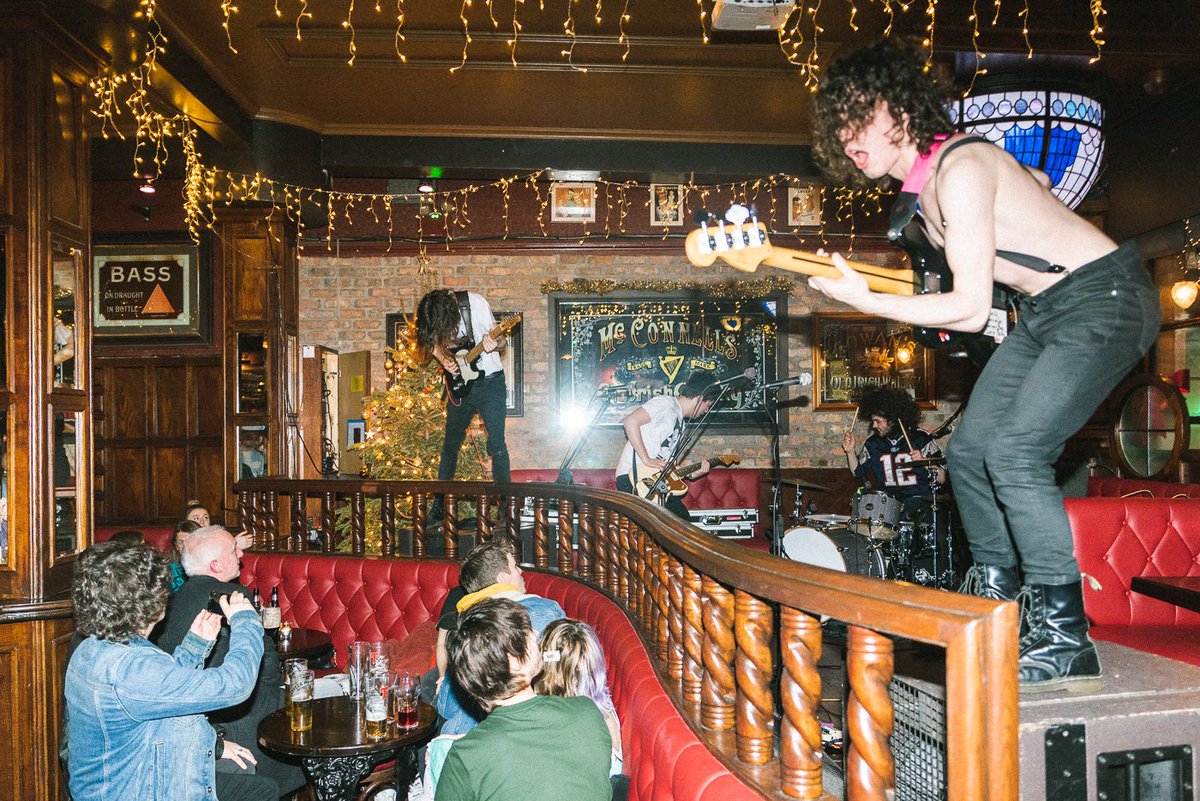 Cheers Belfast.

This Saturday in <a href="/Sin_E_Dublin/">Sin É Dublin</a> will be our last gig as Felonies.

See you there.

📸: @nickwdonnell
