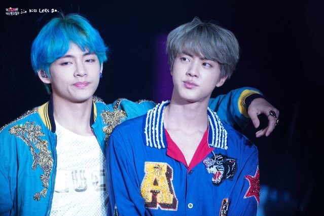 taetae arm @ seokie's shoulder: same bro