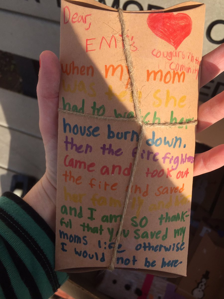 CashellES's tweet photo. Cashell’s Cougars in the Community after school service club decorated and filled gift boxes with Hershey kisses for our local fire station, Sandy Springs. Students thanked them for their service and wished them Happy Holidays! #cashellpride #ces50yrofexcellence #givingback https://t.co/vVlipzLQmq