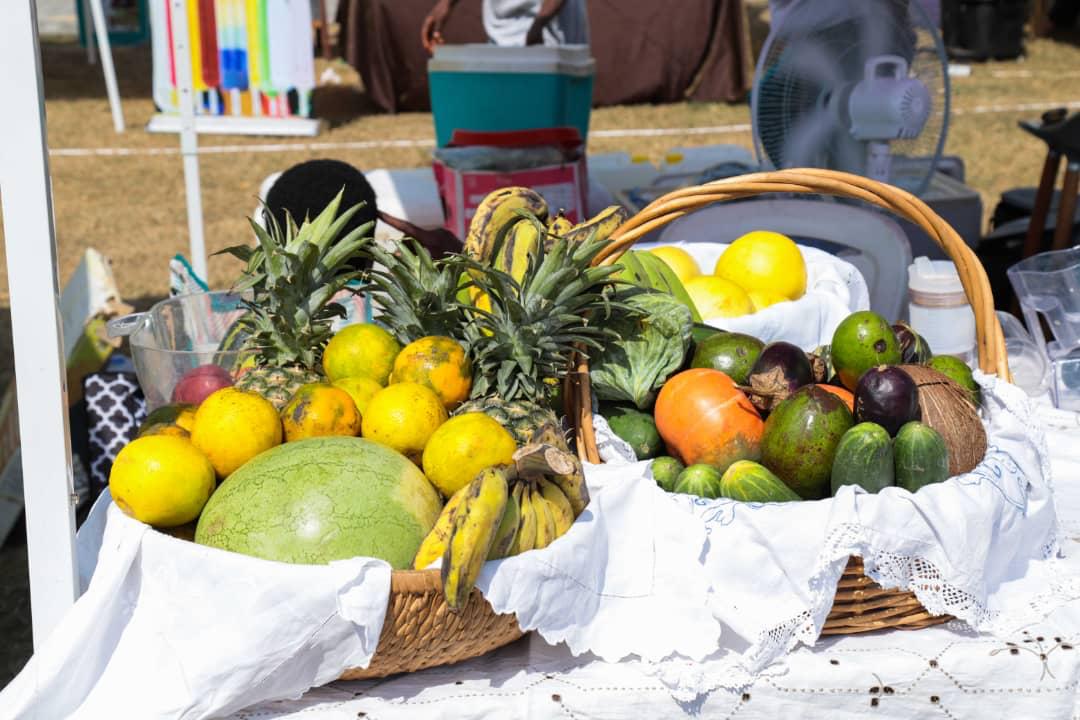 Alex_Houseof308's tweet photo. It was a balanced diet affair today
Fruits, local delicacies & international delicacies, all well represented because why not?
When FirstBank says "food yapa" they mean it
Those who attended can testify π
#FirstBankXFoodSouk #DecemberIssavybe https://t.co/ZDuy6hhioG