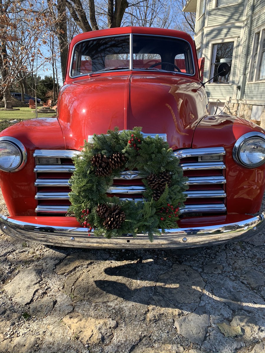 ForrestChevMo's tweet image. Nothing gets us in the Christmas spirit like a classic #Chevy model!