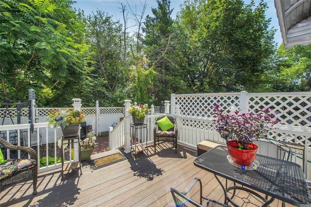 RubyBhallaRE's tweet photo. Attention New York Home Buyers !!!
13 Jewell Mckoy Ln., Brooklyn, NY 11213
https://t.co/OvLziyzlYQ

Courtesy: Clarke, Susan, Keller Williams Legendary

#NewYork #houseforsaleinny #houseforsale #house #homes #newyorkrealestate #realestate #realestatenewyork #rubyshometeam https://t.co/kIdORQd7Pz