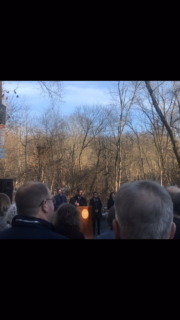 ONSRoslindale's tweet photo. Today Mayor @marty_walsh signed the Wetlands Ordinance at the Roslindale Wetlands Urban Wild.  

Thank you to everyone who worked hard to make this happen! https://t.co/MXAHs96vwr