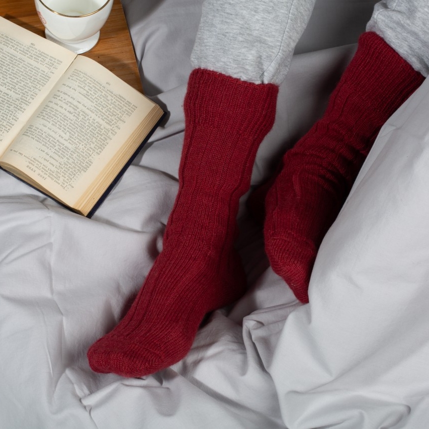 Candles lite, cosy socks on, made in Britain, that's where they're from!

Holiday time is cosy time.

#socks #warm #christmasgifts #relaxingtips #candles #alpaca   #christmastime #hoilday #madeinengland #londonbrands  #uk #london #mensocks #naturalsocks #cosysocks #bedsocks