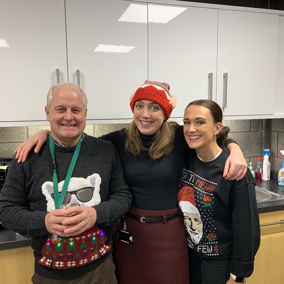 BetaDenUK's tweet photo. Good Evening #WorcestershireHour 👋🏽 
The team would like to wish all of our supporters, mentors &amp; cohort members a very Merry Christmas &amp; Happy New Year! #ThankYou for your unwavering support over the past 12 months, we couldn’t be any more excited for what the new year holds! https://t.co/sCXoaFHkNH