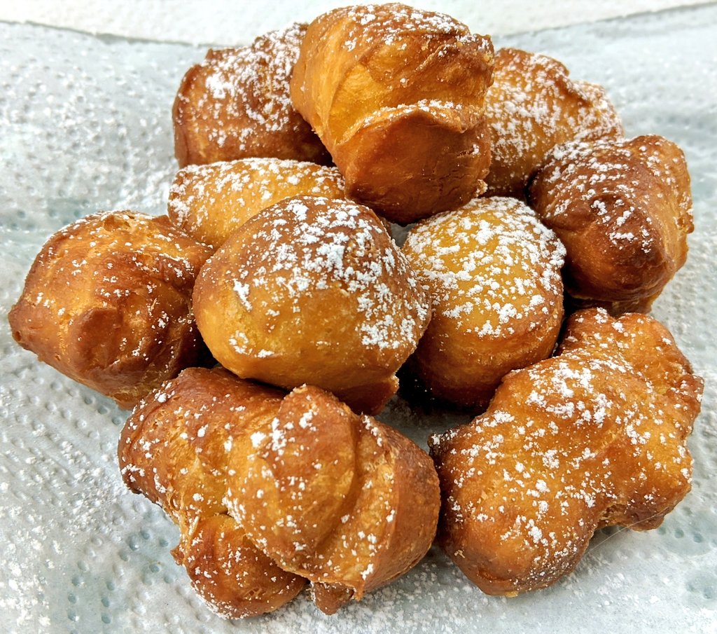 ARecipeReborn's tweet photo. This might be a spoiler
#DonutHoles #homecooking https://t.co/GkHzedyfUt