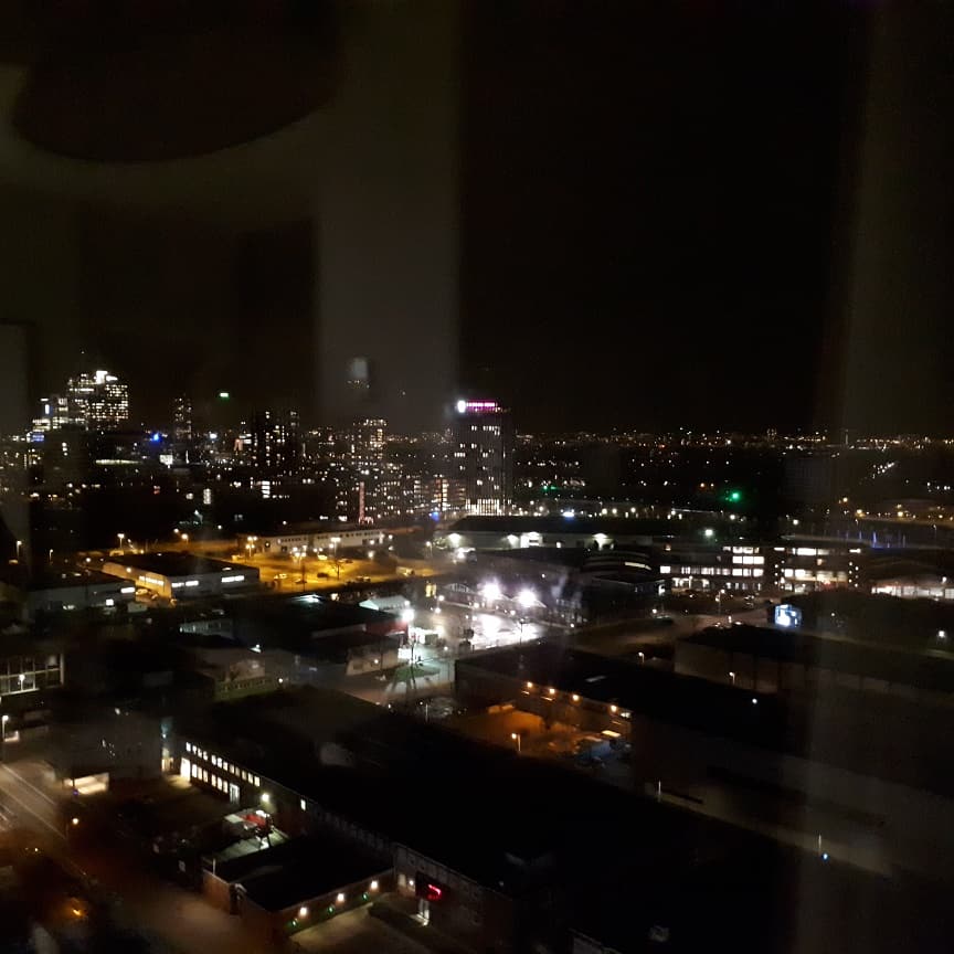 sanwinkels's tweet photo. Superb room with a view! A must visit at #LeonardoRoyalHotel #Amsterdam #citytrip https://t.co/SGNzl7cg2E
