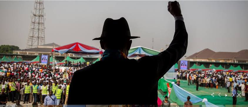 segalink's tweet image. My younger sister is celebrating her 84th Birthday this week, while I celebrated my 77th days ago. Who am I? 🤔 #ZeroIntegrity