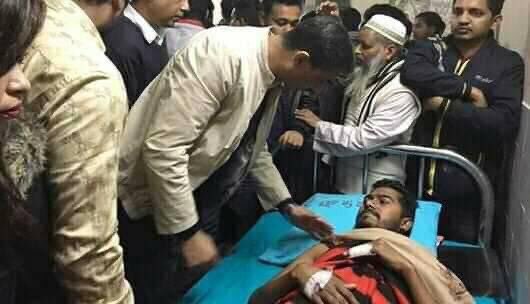BNP76138's tweet photo. ডাকসুর ভিপি নুরুল হক নুর সহ আহতদের  দেখতে  ঢাকা মেডিকেল কলেজ হাসপাতালে
 জননেতা জনাব শহীদ উদ্দিন চৌধুরী এ্যানী ভাই. https://t.co/LDNn6gjPcf