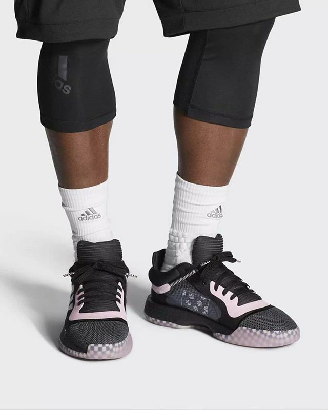 footfire_'s tweet image. #BoostIsLife "Pink Panther"  UNDER £40 📉💷
.
Get the Adidas Marquee Boost Low "Pink Panther" for 70% OFF retail. Tap the LINK IN BIO to shop instagram.com/p/B6bbAuCpq9Q/
