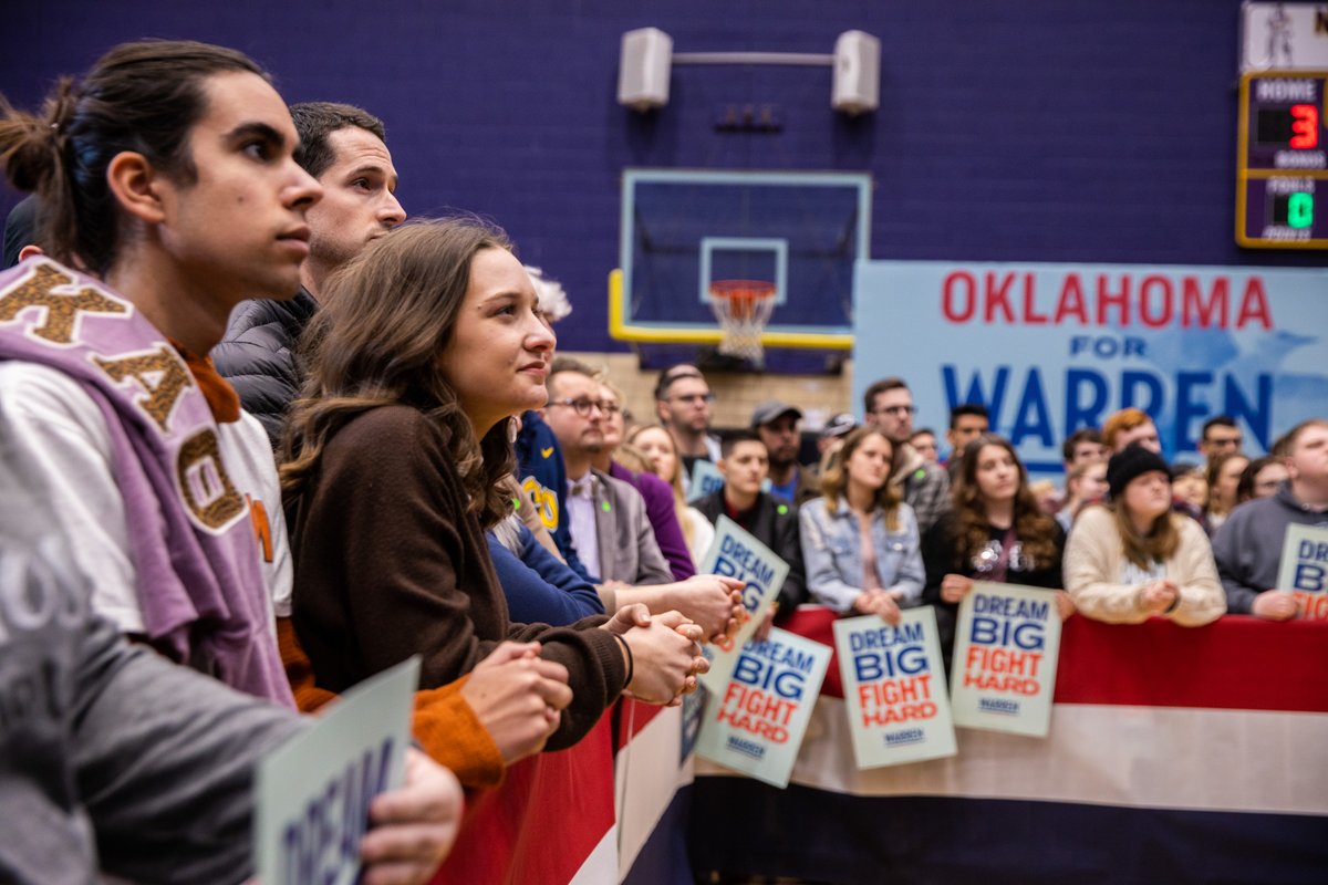Supporters listen to Elizabeth Warren speak at the Oklahoma city town hall.