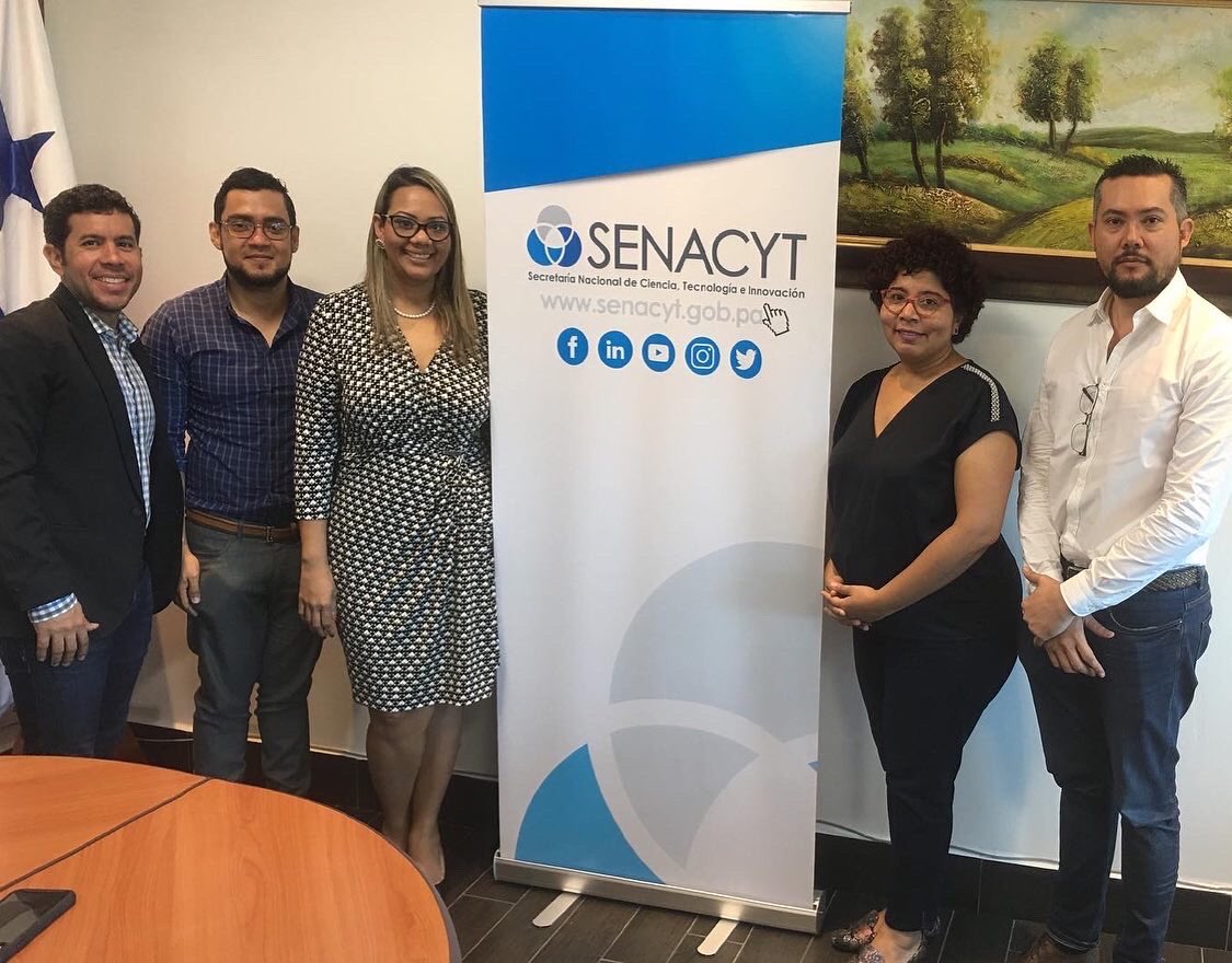GAICPanama's tweet photo. Reunión del Grupo de Apoyo a la Iniciación Científica (23 Dic 2019) @GAICPanama #trabajamosporlaciencia https://t.co/IyvtwYQMvi
