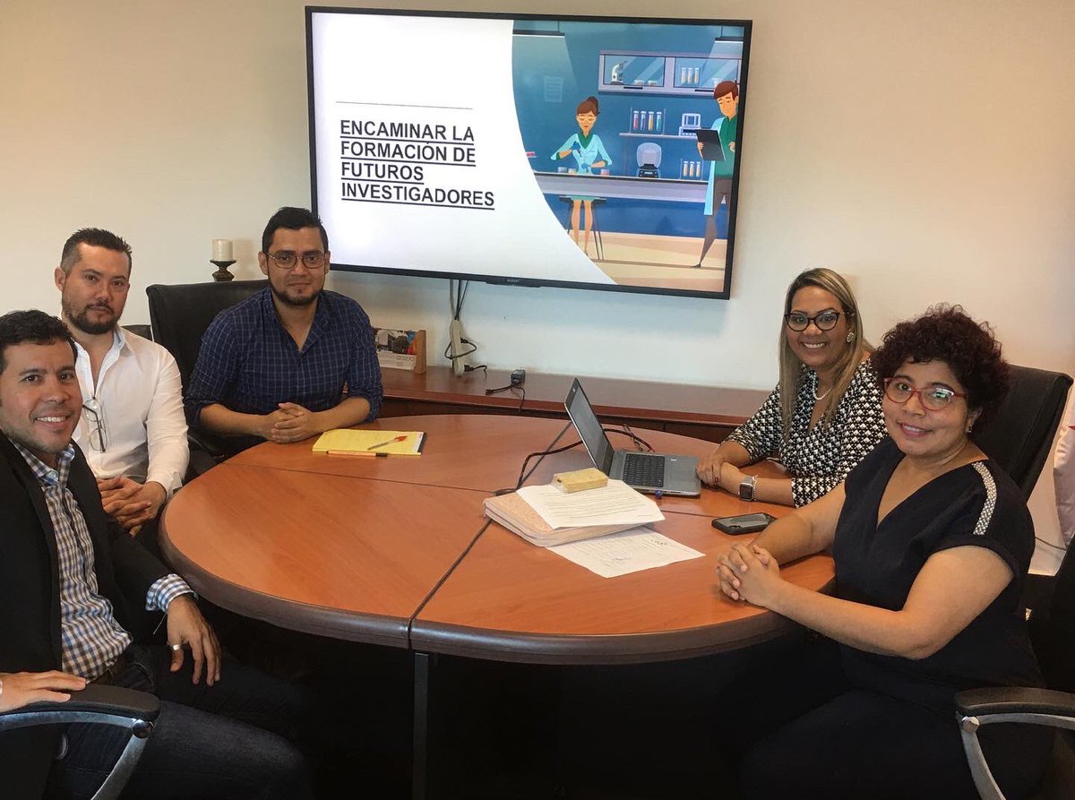 GAICPanama's tweet photo. Reunión del Grupo de Apoyo a la Iniciación Científica (23 Dic 2019) @GAICPanama #trabajamosporlaciencia https://t.co/IyvtwYQMvi