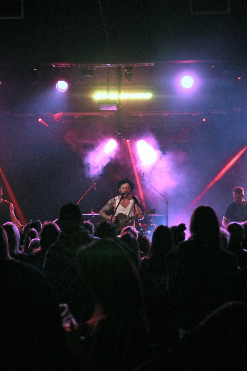 Hideaways Music Venue (@hideawaysvenue) on Twitter photo #sevensummers <a href="/SevenSummers/">Seven Summers</a> <a href="/MattCardle/">M A T T C A R D L E</a> <a href="/OliFoxMusic/">OLI FOX.</a> #mountcape great show on 13-12-19 #mattcardle #sevensummers <a href="/SevenSummers/">Seven Summers</a> <a href="/MattCardle/">M A T T C A R D L E</a> <a href="/OliFoxMusic/">OLI FOX.</a> #mountcape great show on 13-12-19 #mattcardle
