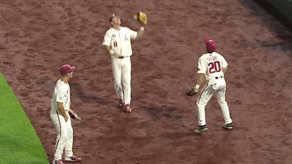 ssharp25's tweet photo. @RazorbackMBB How did they not catch that?! https://t.co/j1uQ5rEVHL