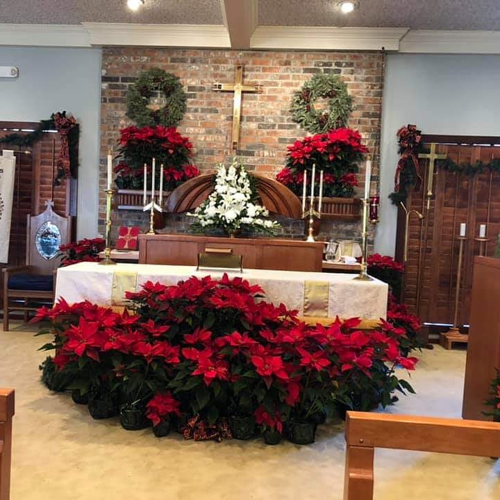 stmarksfortbend's tweet photo. Our altar guild has the altar all ready for Christmas. Just beautiful. ❤❤ #Christmas #christmaseveservice #weareready #christmasEve #service #merrychristmas https://t.co/32VJX1JYr8