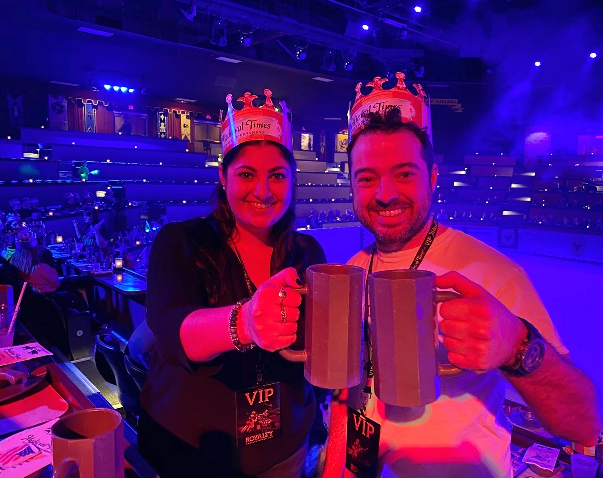 MotionSource's tweet photo. The Motion Source holiday party took place on Friday at @MedievalTimes and we had a "knight" to remember! Merry Christmas and Happy Holidays from our kingdom to yours 👑 #MeetMotionSource #MotionSourceDoesMedievalTimes https://t.co/puB5zsR8Mu