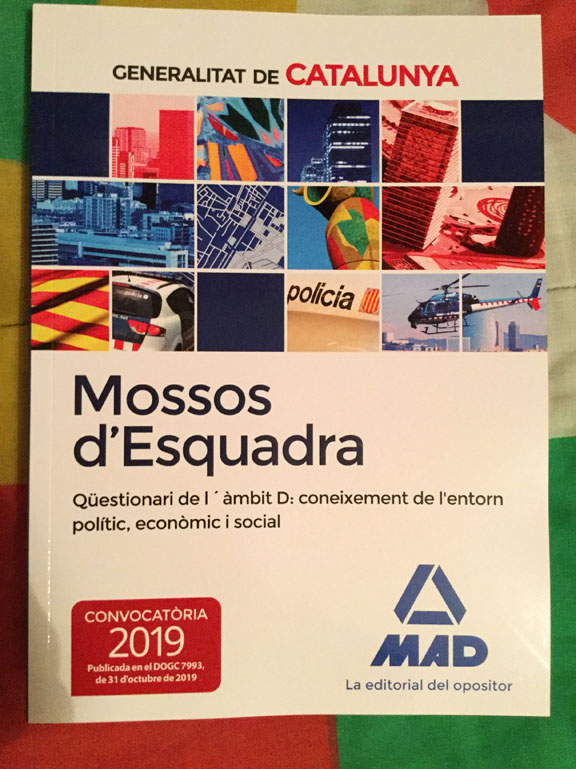 Oposcesc's tweet photo. Nou llibre ja a la venda: https://t.co/MDCbpZGa18