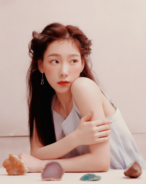 ggalbumsales's tweet photo. Girlgroups Members Brand Reputation #1's in 2019:

January: Jennie
Fabruary: Jennie
March: Jennie
April: Jennie
May: Jennie
June: Jennie
July: Hwasa
August: Yeji
September: Hwasa
October: Taeyeon
November: Hwasa
December: Hwasa https://t.co/VCECYnbTWK