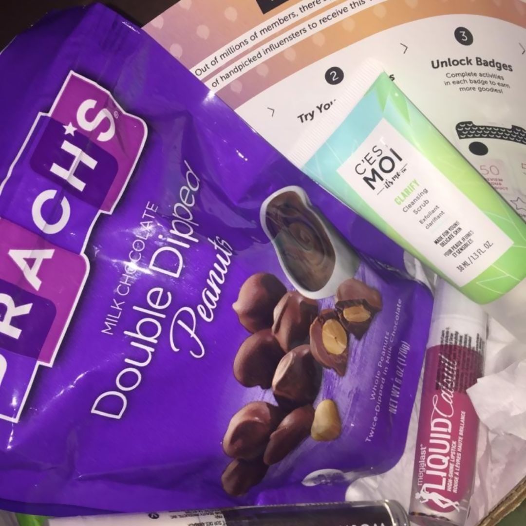 absolutely in love with my first voxbox!  thanks influenster for allowing me to participate in this campaign influenster.com/deeplink/photo…