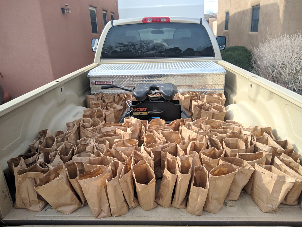 GayJason7's tweet image. Christmas time in the #ABQ! #Luminarias