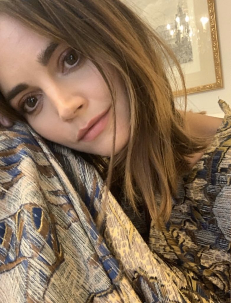 I’ll never tire of her selfies...