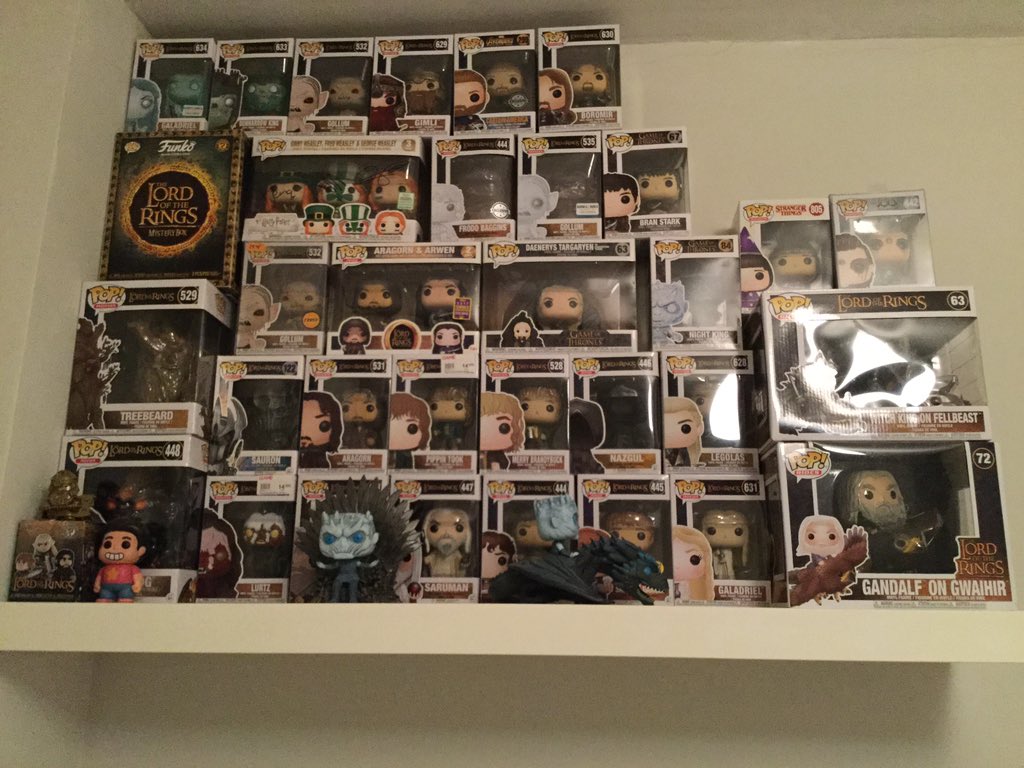 MARC_BOTON's tweet photo. #utopiafunkocompras @UtopiaFriki La segunda foto es mi colección entera. Este mes han caído funkazos como los rides de Lotr por capricho navideño. Me los encontré en Game y NC de Valencia. Me queda poco para acabar ya la colección de Lotr. Nacho gracias a tus vídeos empecé esto! https://t.co/8914RfemIk