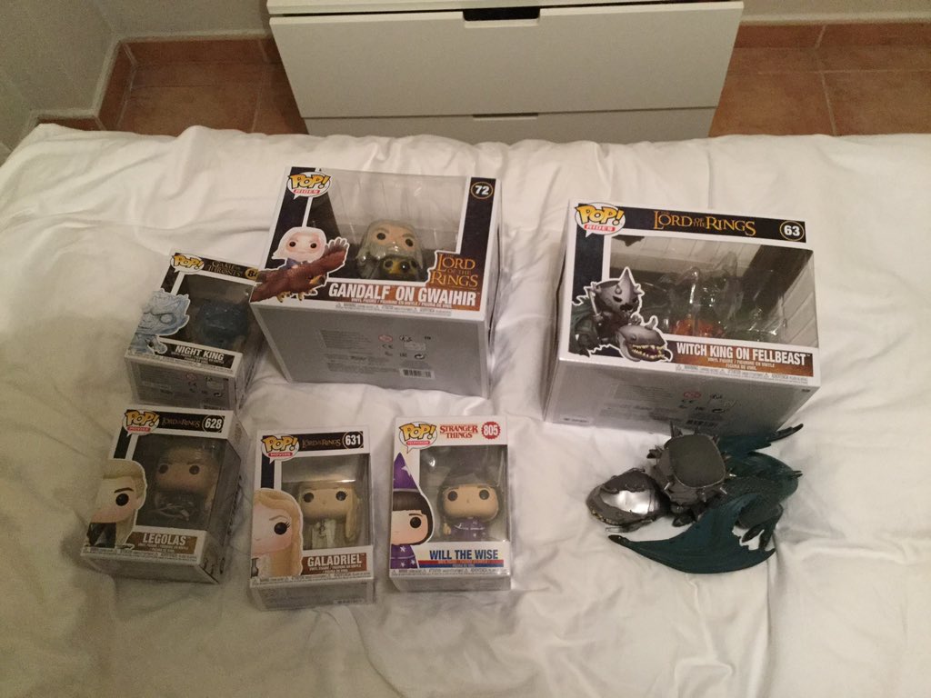 MARC_BOTON's tweet photo. #utopiafunkocompras @UtopiaFriki La segunda foto es mi colección entera. Este mes han caído funkazos como los rides de Lotr por capricho navideño. Me los encontré en Game y NC de Valencia. Me queda poco para acabar ya la colección de Lotr. Nacho gracias a tus vídeos empecé esto! https://t.co/8914RfemIk