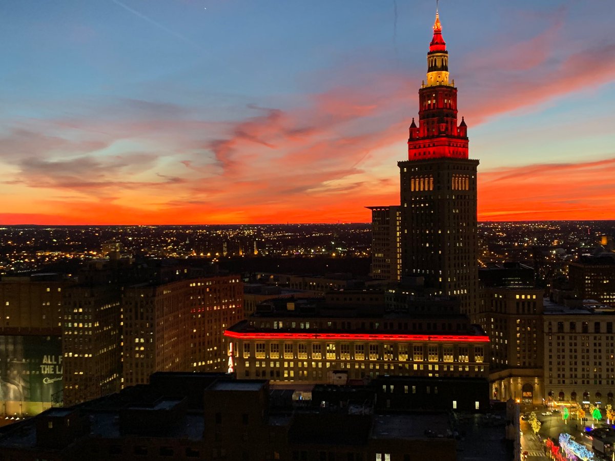 TheBeaconCLE's tweet photo. Cleveland Unfiltered. ❤️#BeCaptivated #ThisisCLE https://t.co/ANACmGG5Tu