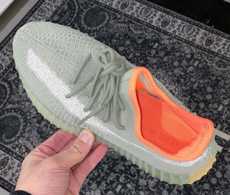 yeezy grise et orange