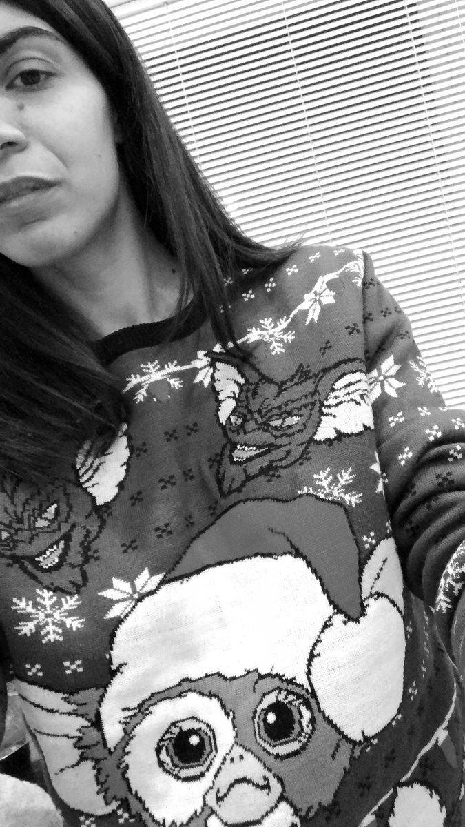 DianeDianeka's tweet photo. Feeling festive af in my @G2Institute Christmas jumper #Gremlins #ChristmasEveEve #christmasjumper https://t.co/kd1Jay0TI7