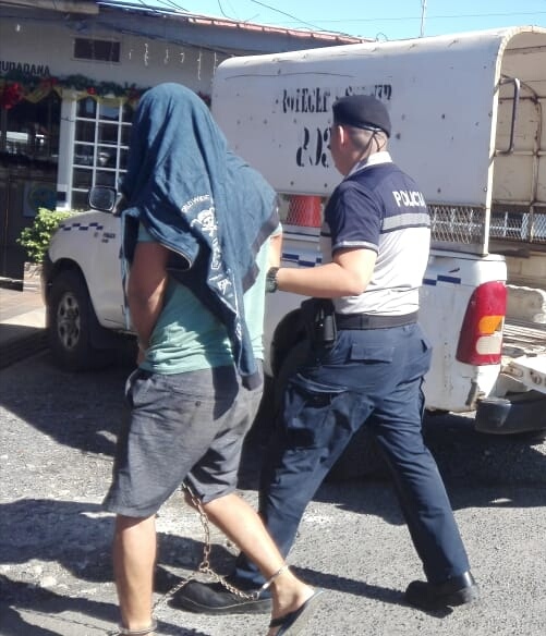 Cosas que JAMÁS entenderé del Sistema Penal Acusatorio. Sujeto acusado por 60 hurtos en Veraguas y Azuero (incluso con evidencias de cámaras de vigilancia)es capturado por <a href="/ProtegeryServir/">Proteger y Servir</a> y al ser llevado a audiencia el <a href="/PGN_PANAMA/">Procuraduría General de la Nación</a> no imputa cargos y juez lo manda para su casa!