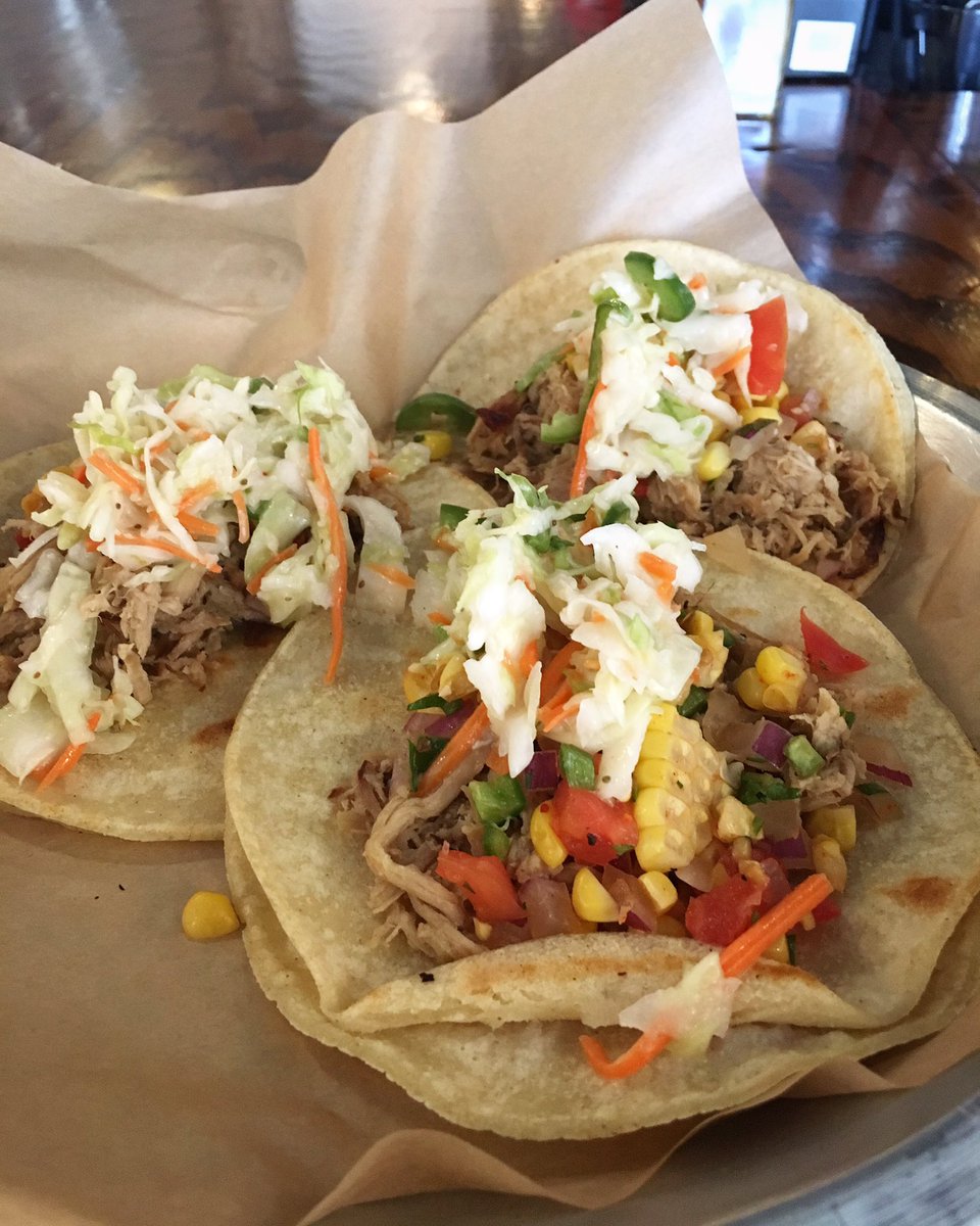 Happiest of holidays to you and yours!  Bring the fam in Thursday (we open at 11am) and enjoy these BBQ tacos! 🌮🎄

#rva #rvadine #rvatacos #richmond #rvabbq #richmondbbq #bbqtacos