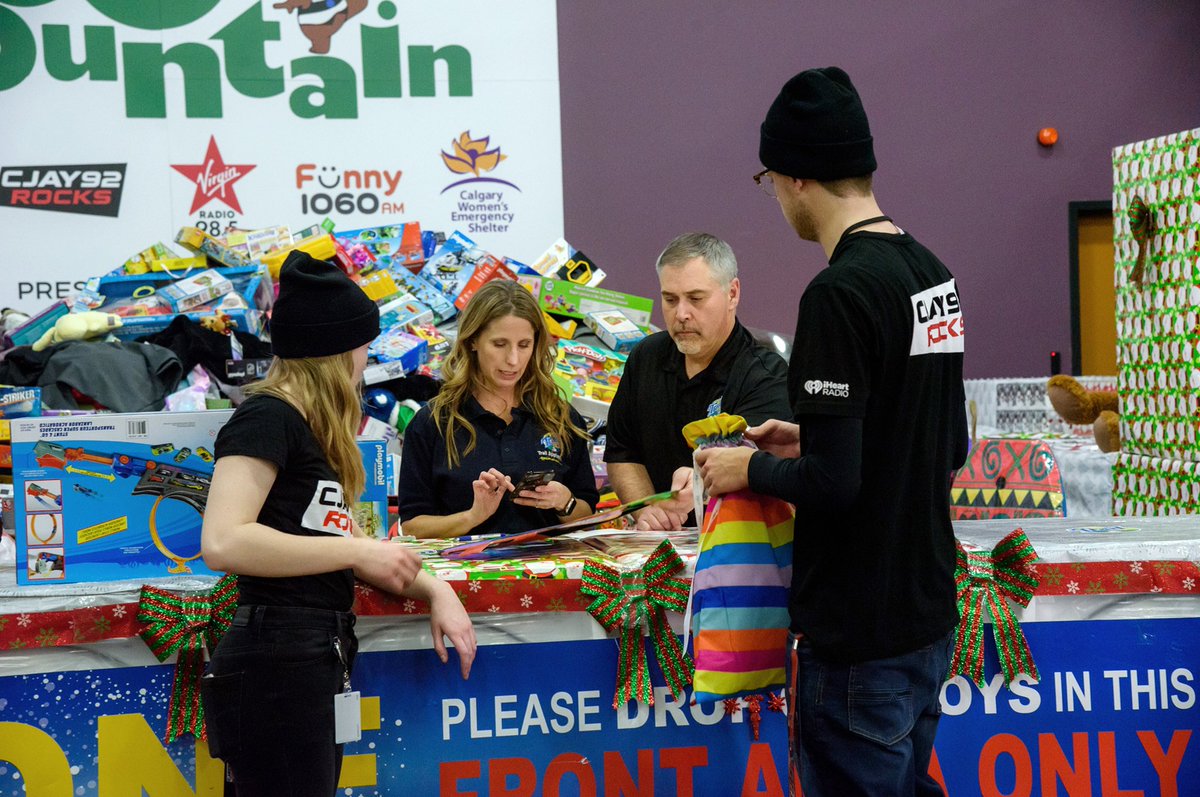 End_Abuse's tweet photo. Thanks to @CJAY92 and their listeners for supporting #stuffthestudio again this year as part of @CTVCalgary #Toymountain2019. You guys rock! Toys were dropped off @Trail_ABSK & added to the #toymountain. Photos: Nicole Halverson Photography #toymountainyyc #takeastand #endabuse https://t.co/nHzcp4tbif