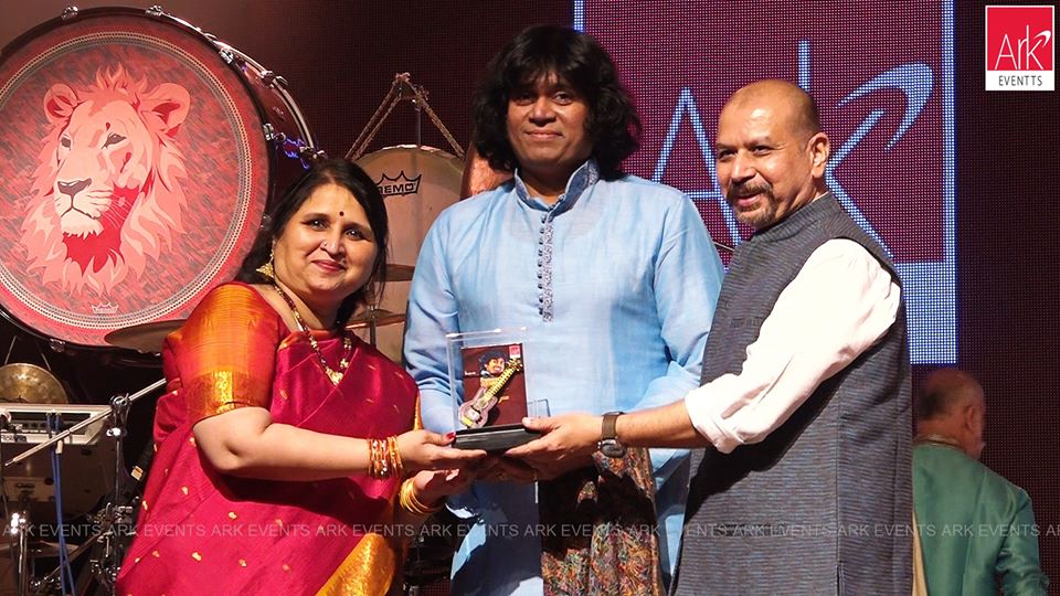 SAMAAGATI 2019
Musical Confluence Extraordinairé
An ensemble of instrumental fusion music
Artists:
SIVAMANI : Multi Percussions
USTAD FAZAL QURESHI : Tabla
RAKESH CHAURASIA : Flute
STEPHEN DEVASSY : Keyboard
U RAJESH : Mandolin
RAJESH SRINIVASAN : Mridangam
#mandolinurajesh