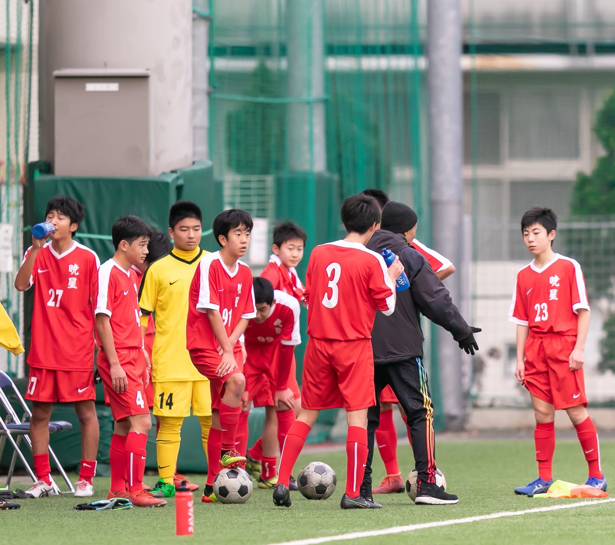 おやじ酔拳サッカーと暁星サッカーが好き 昨日 中３はtmを 対駒込高校サッカー部と行いました 地区 高校年代の新人戦を ３対２ 学習院を破っての地区優勝校 新人戦 関東大会へ出場校です たくさん揉んでいただきました ありがとうございました