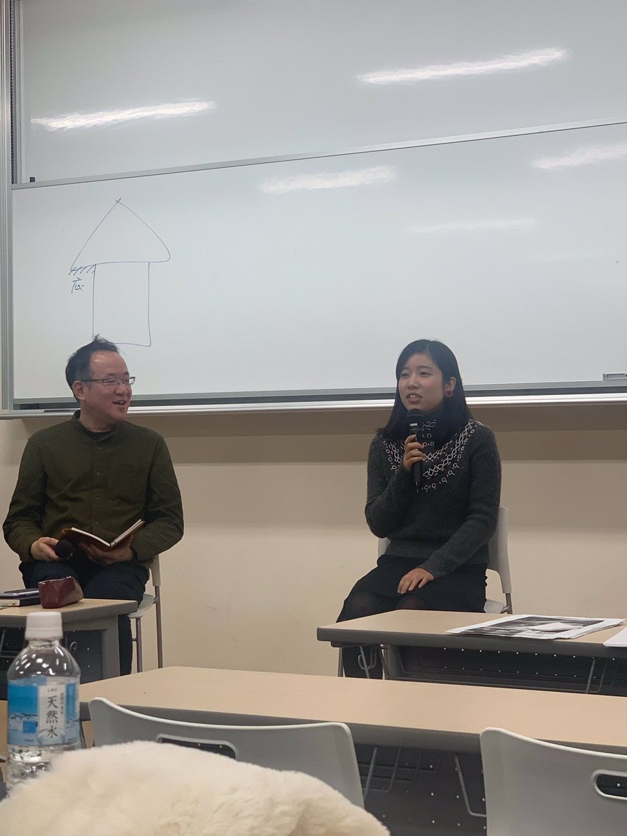 【講演会実施の報告】

12月23日、同志社大学 グローバル地域文化学部  王柳蘭先生の授業で講演会を実施しました。

「“難民支援”を考えるービルマ難民と私たちー」

宗田勝也先生とのトークセッションなどを通して、登壇したメンバーも学生としての関わり方を改めて考える機会となりました。