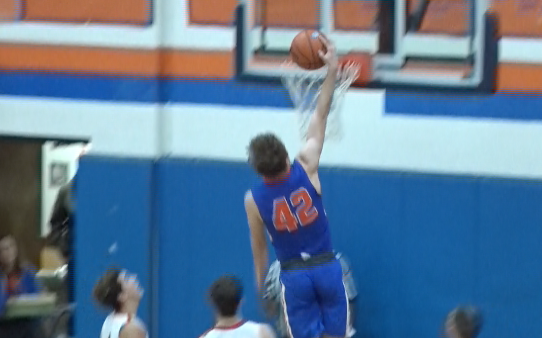 Channel1450com's tweet photo. Riverton Runs Away Late For Big Win Over Arthur-Lovington: (HIGHLIGHTS) https://t.co/xIzW7hMeB7 https://t.co/sYDZpbBPAh