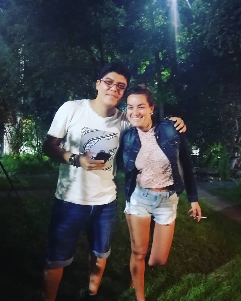 sandraD (@sandradonoso30) on Twitter photo Aún existe en este mundo gente honrada.
Gracias <a href="/alexismiranda25/">Alexis Miranda</a> y mis mayores agradecimientos a <a href="/uber_chile/">Uber Chile</a> por la gestión 💕🙏 de haber recuperado mi chaqueta regalona.
Felizzzzzz 😘
Nunca hay que perder la esperanza, la clave está en perseverar 😚 Aún existe en este mundo gente honrada.
Gracias <a href="/alexismiranda25/">Alexis Miranda</a> y mis mayores agradecimientos a <a href="/uber_chile/">Uber Chile</a> por la gestión 💕🙏 de haber recuperado mi chaqueta regalona.
Felizzzzzz 😘
Nunca hay que perder la esperanza, la clave está en perseverar 😚