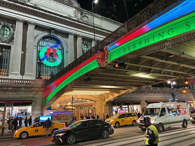 TheLexiphane's tweet image. Feeling Xmas-y around here. #nyc ift.tt/2MmUJBN