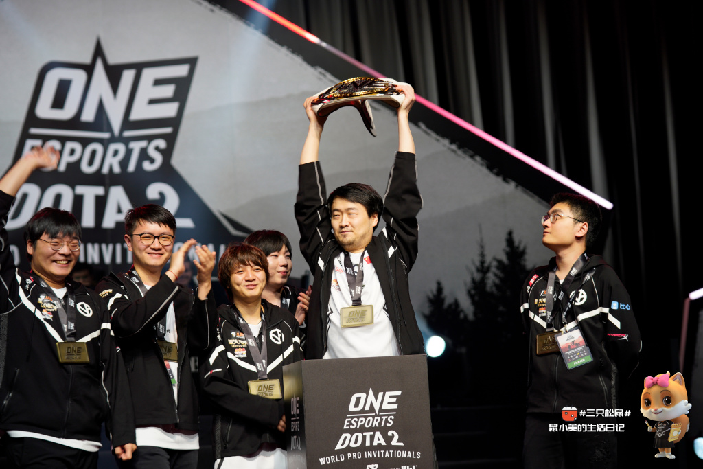 EMhLw2aWoAIKTwG?format=jpg&name=medium