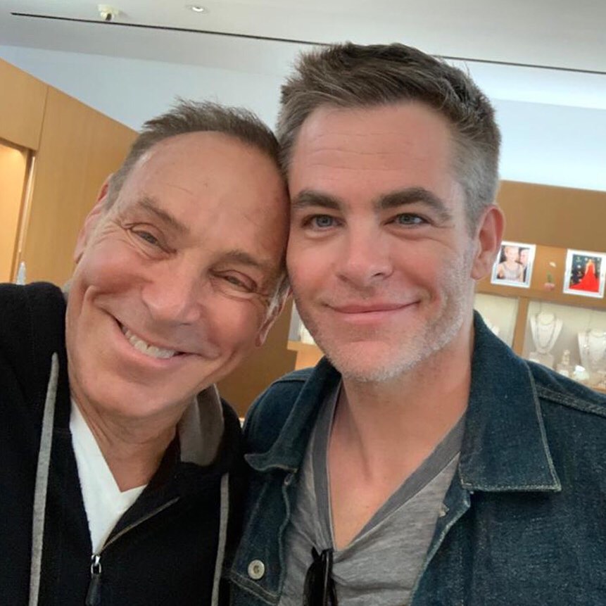 chrispine_love's tweet photo. 뉴짤 떴는데 팡니 진짜 잘생쁘다😭😭😭
#chrispine https://t.co/FFQ6s2MCXL