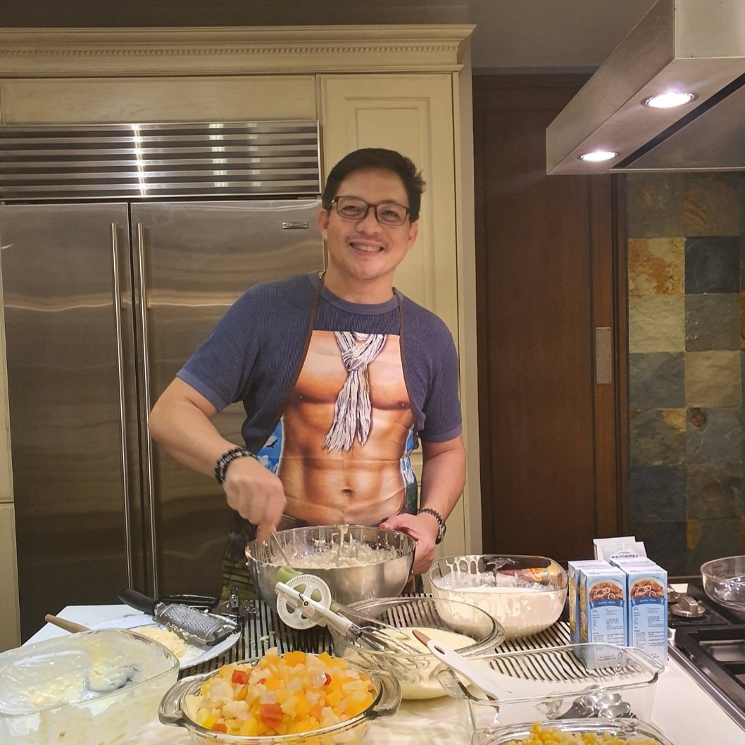 segundomatiasjr's tweet photo. MULI, isang matamis, makrema, at mapagpalang Pasko sa lahat 🙂
May God bless us all ❤❤❤
#KuyaJun https://t.co/wcbMvtk5vo