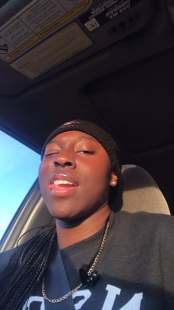 EJDarams's tweet photo. Y’all know the sun and I are besties #sunblessed https://t.co/zEKC3jaok1