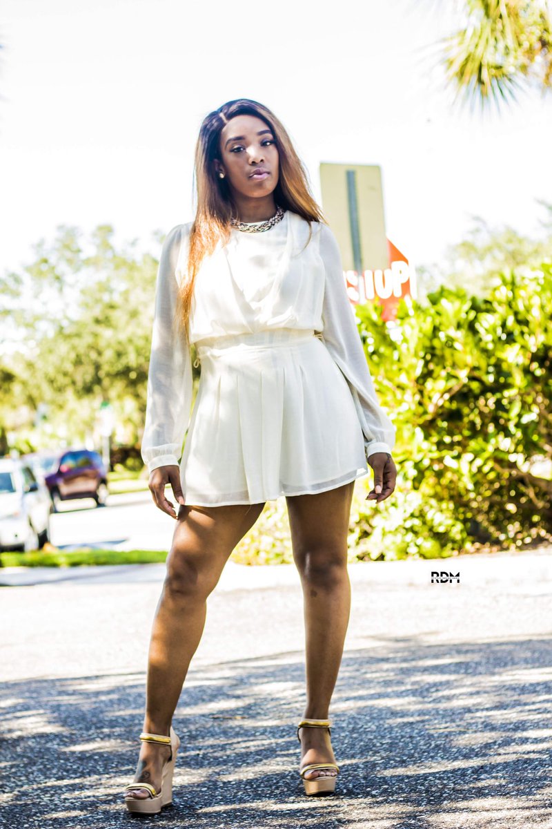 realjaylemonade's tweet photo. Remember I did that shoot with Clay? #RTSTK #HarmonEnt https://t.co/LzfjGBgvpo